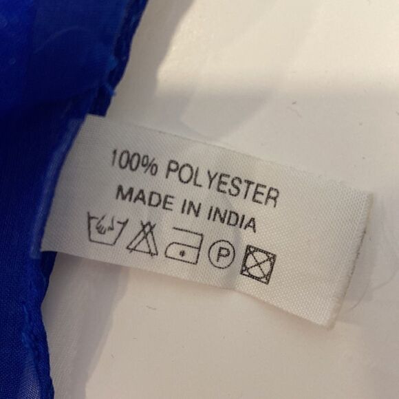 Novelty fish print fringe scarf - Picture 4 of 6